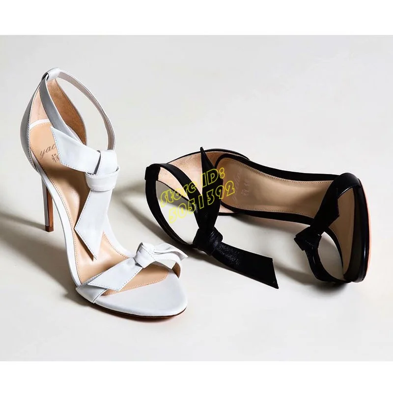 Leather Classic Strap - Sandali con tacco a spillo in
