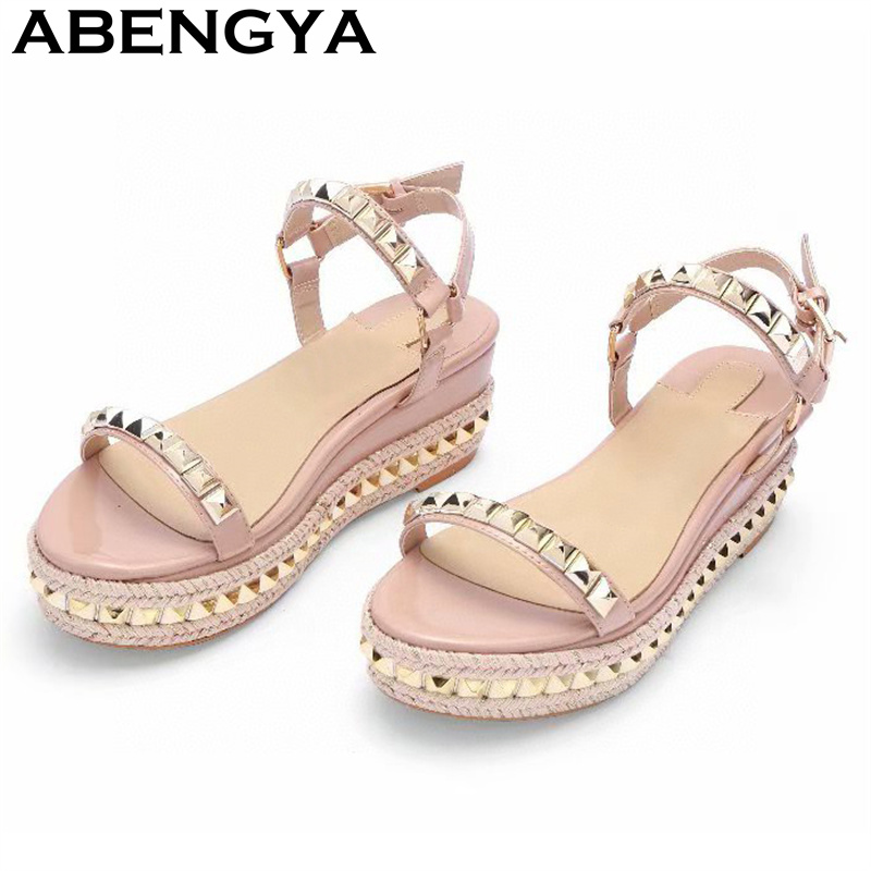 Leather Classic Strap - Sandali con zeppa con plateau e